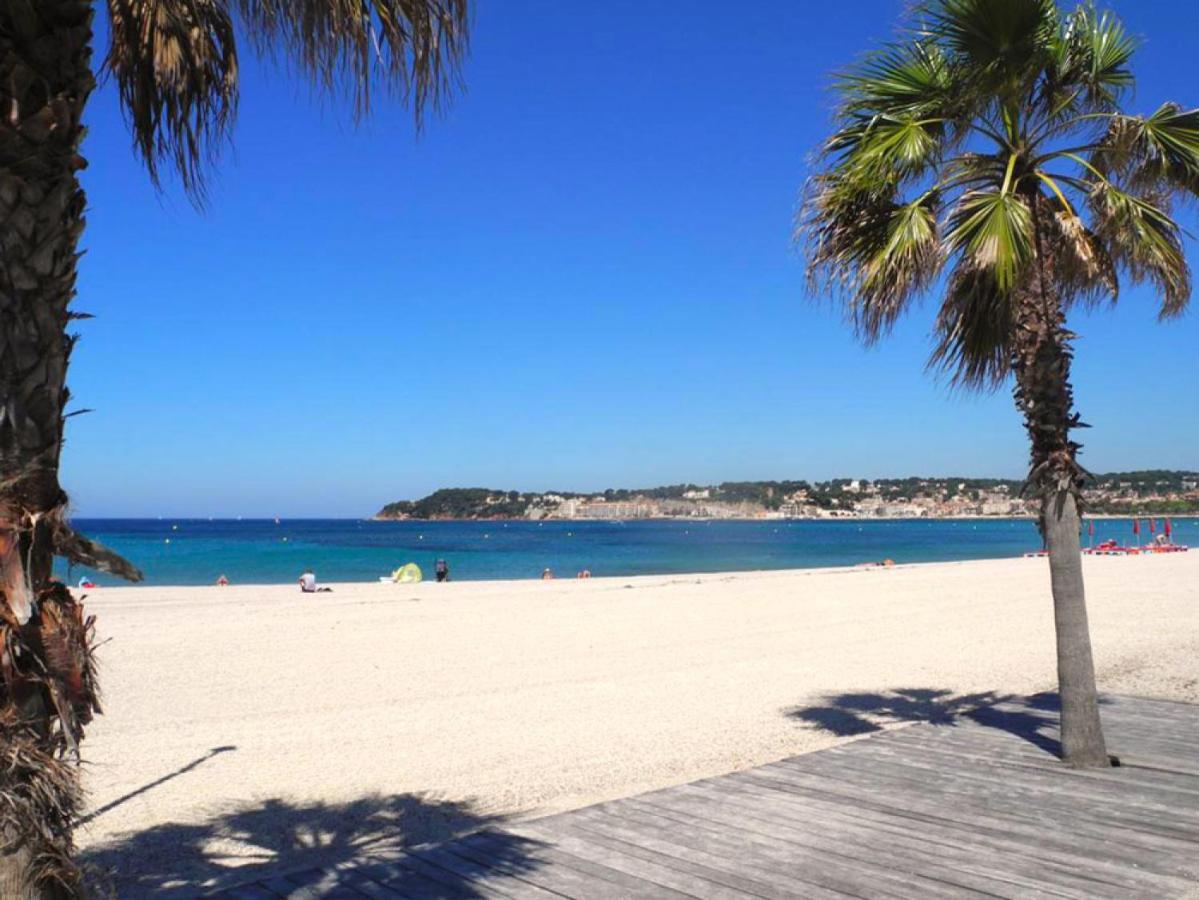 Escapade A Sanary, Au Coeur Du Village, 200M Du Port,Clim,Wifi,Parking Экстерьер фото